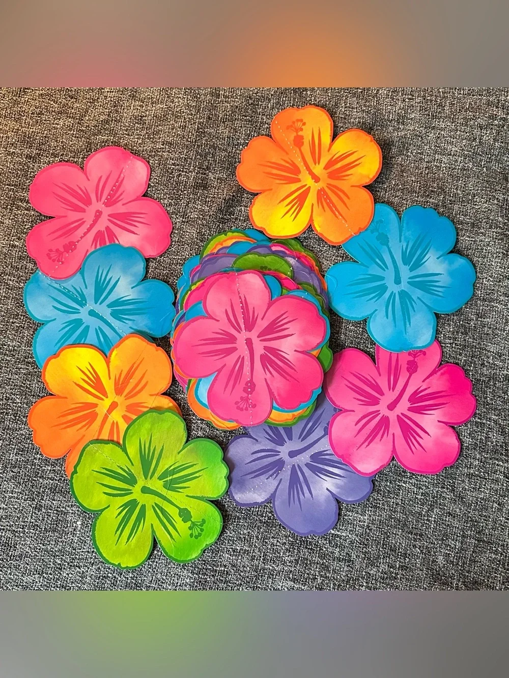 Decorations for a Pink Flamingo Birthday • summer decorations